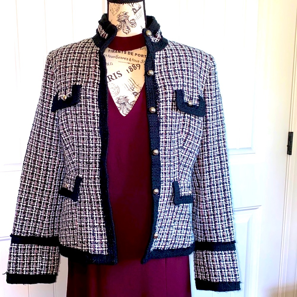 WhiteHouse Black Market Silk Blend Tweed Blazer
